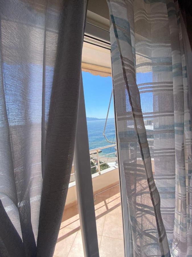 Titi'S Apartment Saranda Exterior photo